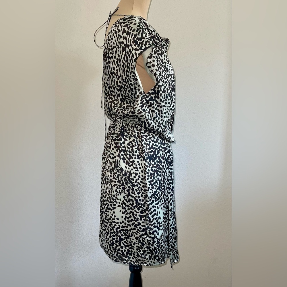 Vince Camuto Beige Brown Cheetah Animal Print Cowl Neck Draped Back Dress SZ 8 - Picture 3 of 11